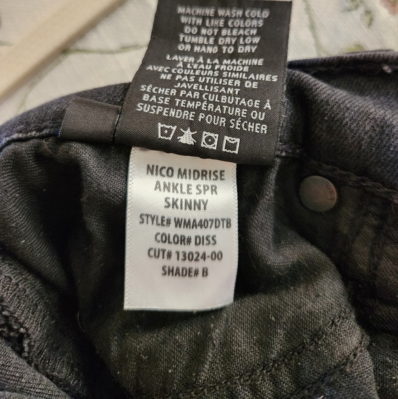 Hudson Jeans - size 26 Nico Midrise Ankle Black w/ hole pattern design down leg - Picture 9 of 12